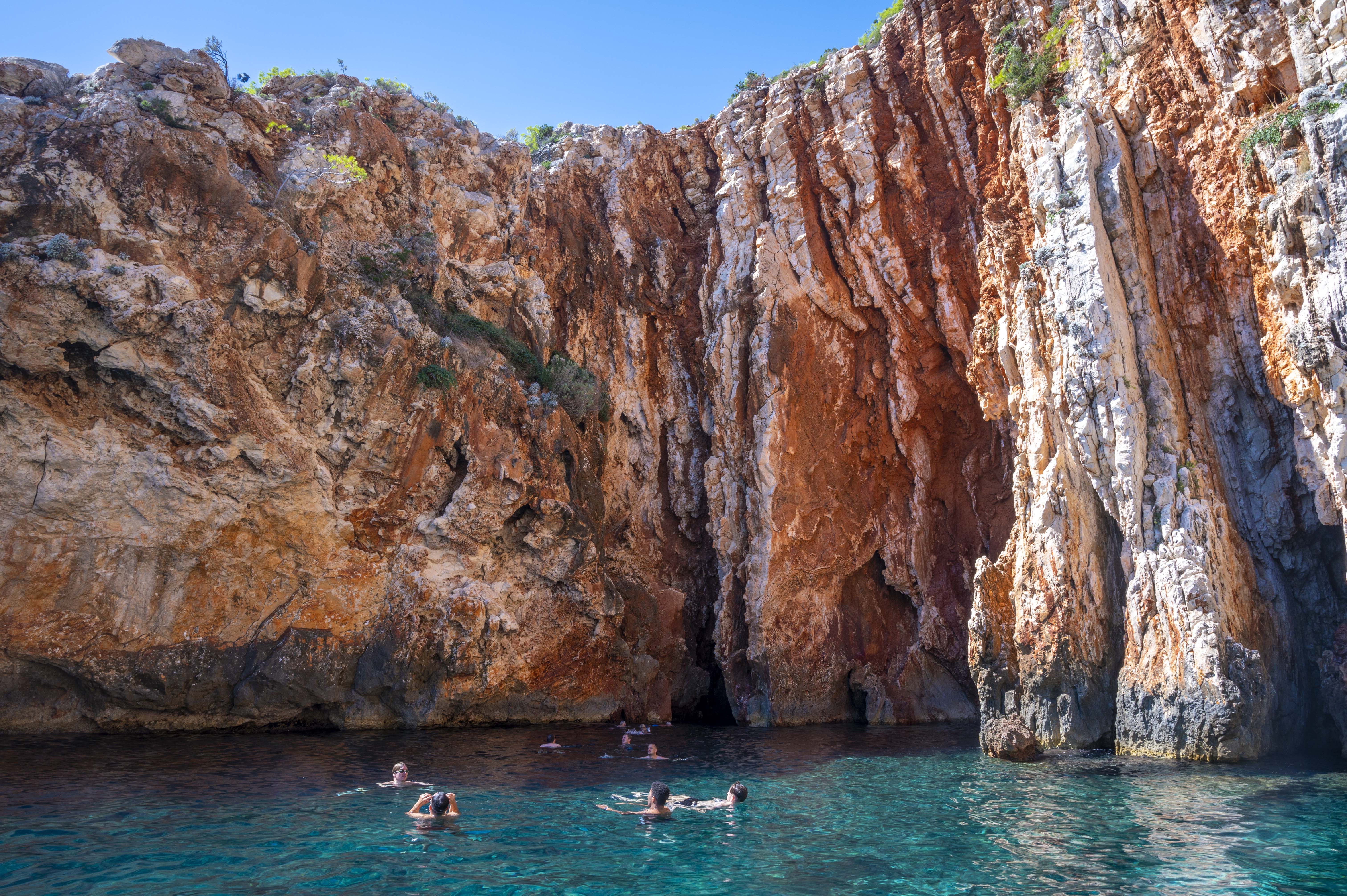 Red Rocks & Paklinski Islands